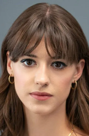 Фотография актёра Дейзи Эдгар-Джонс