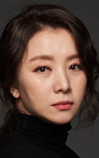 Фотография актёра – Со Джи-ён (Seo Ji-yeong)
