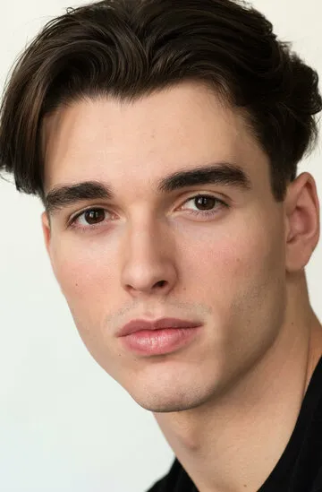 Фотография актёра Кори Милкрист