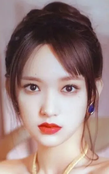 Фотография актёра – Чэн Сяо (Cheng Xiao)