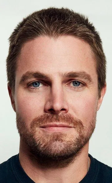 Фотография актёра – Стивен Амелл (Stephen Amell)