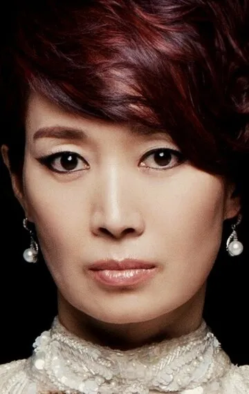 Фотография актёра На Ён-хи