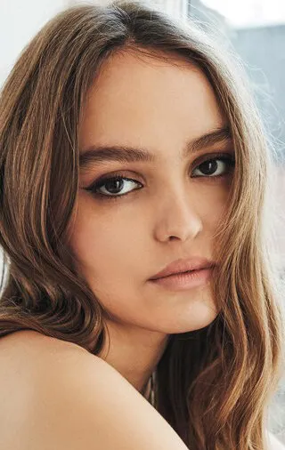 Фотография актёра – Лили-Роуз Депп (Lily-Rose Depp)