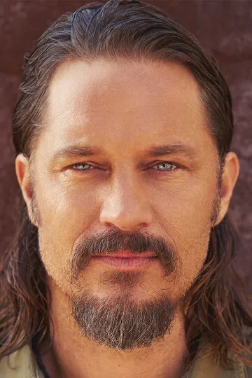 Фотография актёра – Трэвис Фиммел (Travis Fimmel)