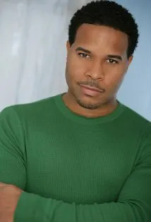 Фотография актёра Байрон Марк Ньюсом