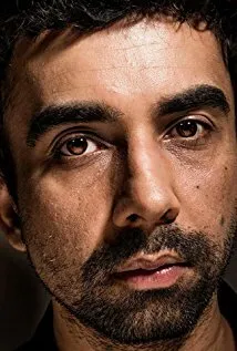 Фотография актёра Навин Кастурия