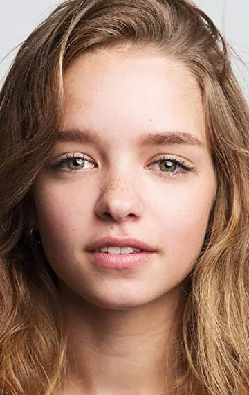 Фотография актёра Оливия-Мэй Барретт