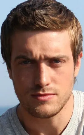 Фотография актёра Рауль Мерида