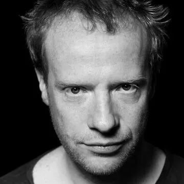 Фотография актёра Джонатан Слингер