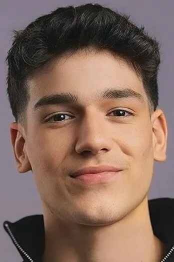 Фотография актёра Ягыз Килинч