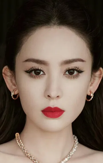 Фотография актёра Бекстияр Гюльнэзэр