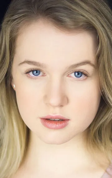 Фотография актёра Роан Кертис