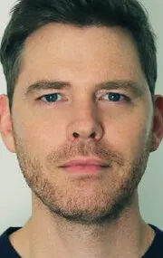 Фотография актёра Крэйг Уильям Макнейлл