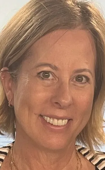 Фотография актёра Келли Сайрус